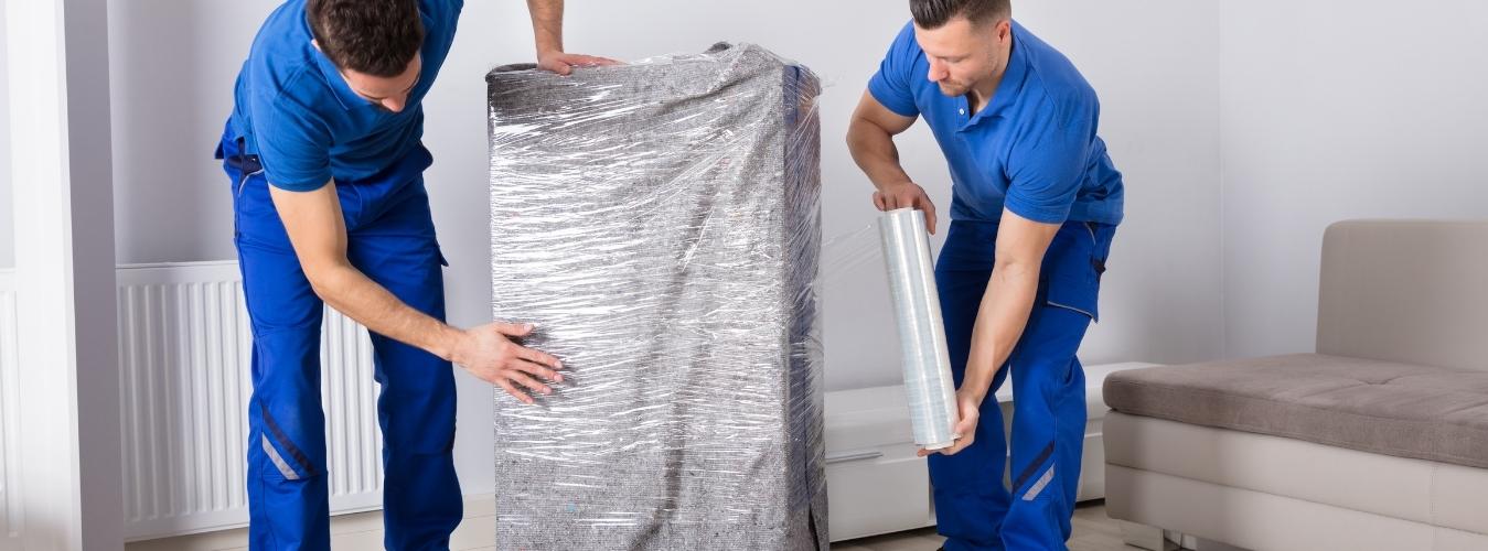 Before Wrapping Your Fridge With Blankets, Cover It In Proficient Packing Wrapping
